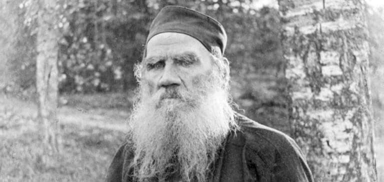 Tolstoy'un Hayatı