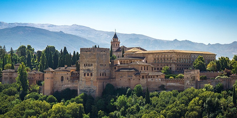 Güney İspanya'nın Endülüs Bölgesinde Gezilecek Büyüleyici Yerler
